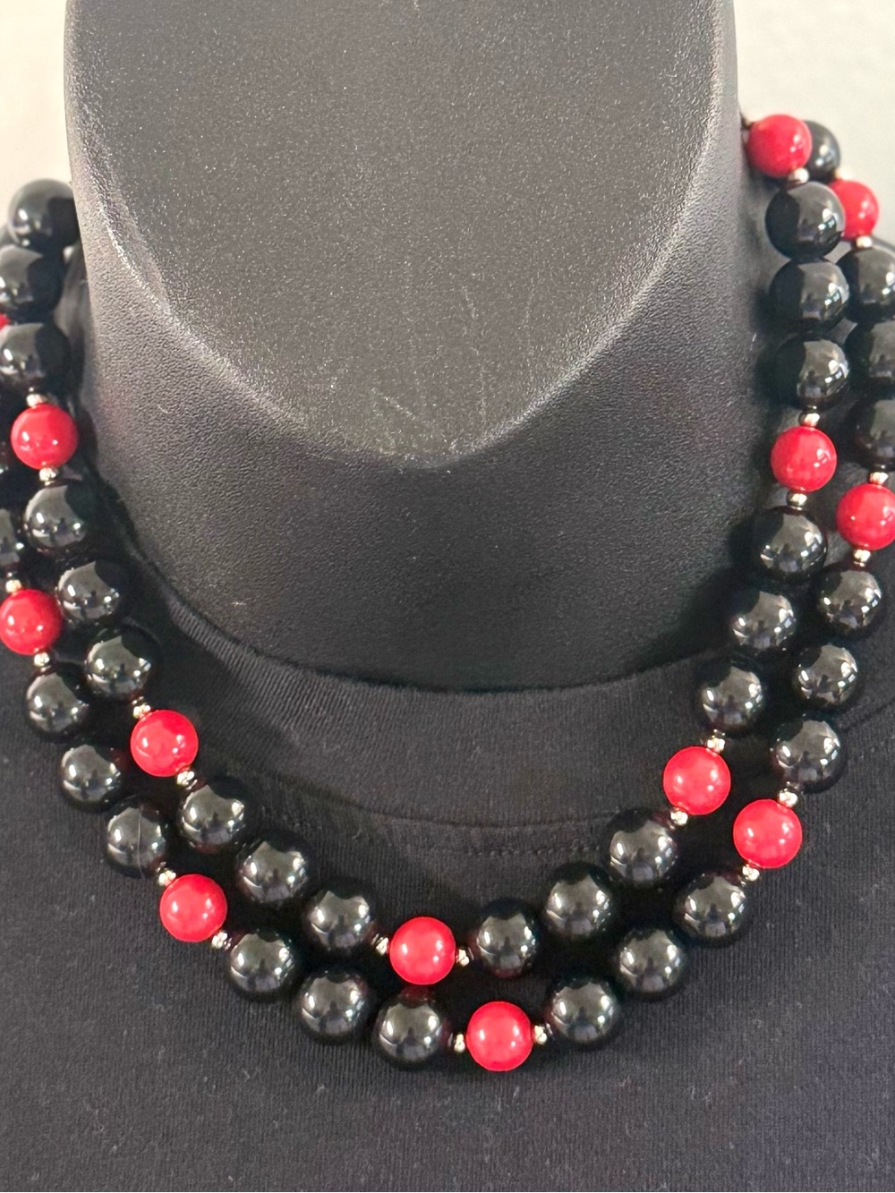 Black & Red Beaded Necklace